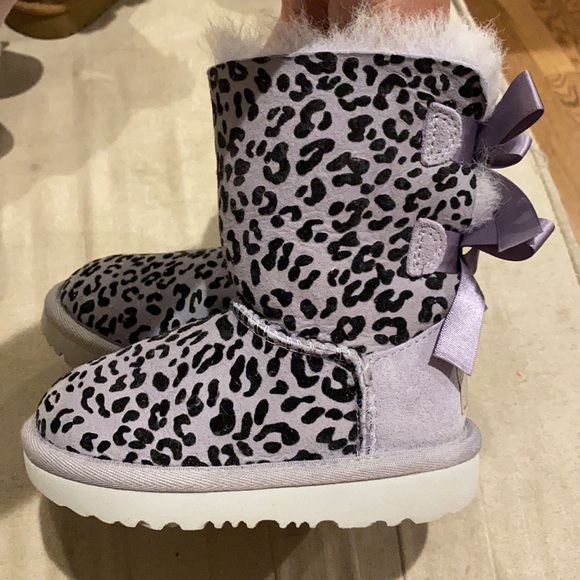 Ugg purple cheetah print boots - Picture 4 of 4